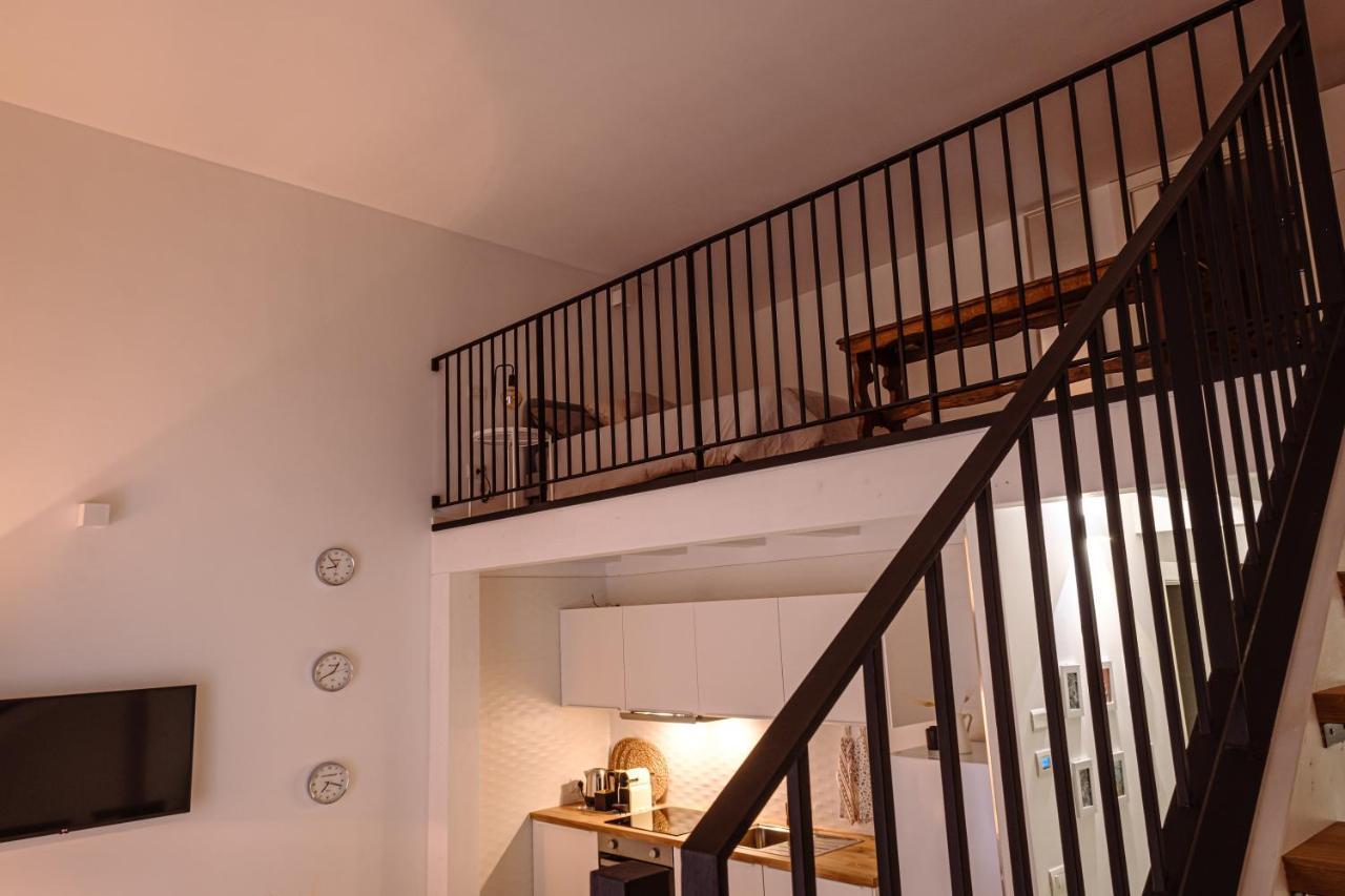 Garruba 92 Apartments Бари Экстерьер фото